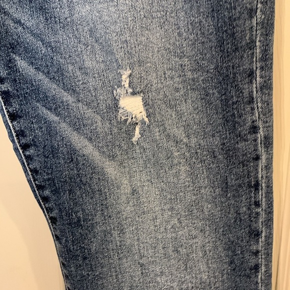 Vervet Los Angeles Amber Mid-rise Skinny Blue Distressed Jeans NWT Size 32 - Picture 5 of 9